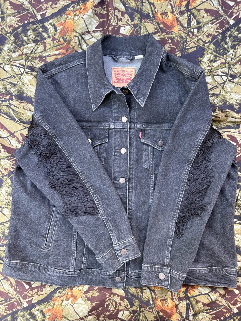 Levi’s Black Denim Fringe Trucker Jacket Plus Size 2X Western Boho